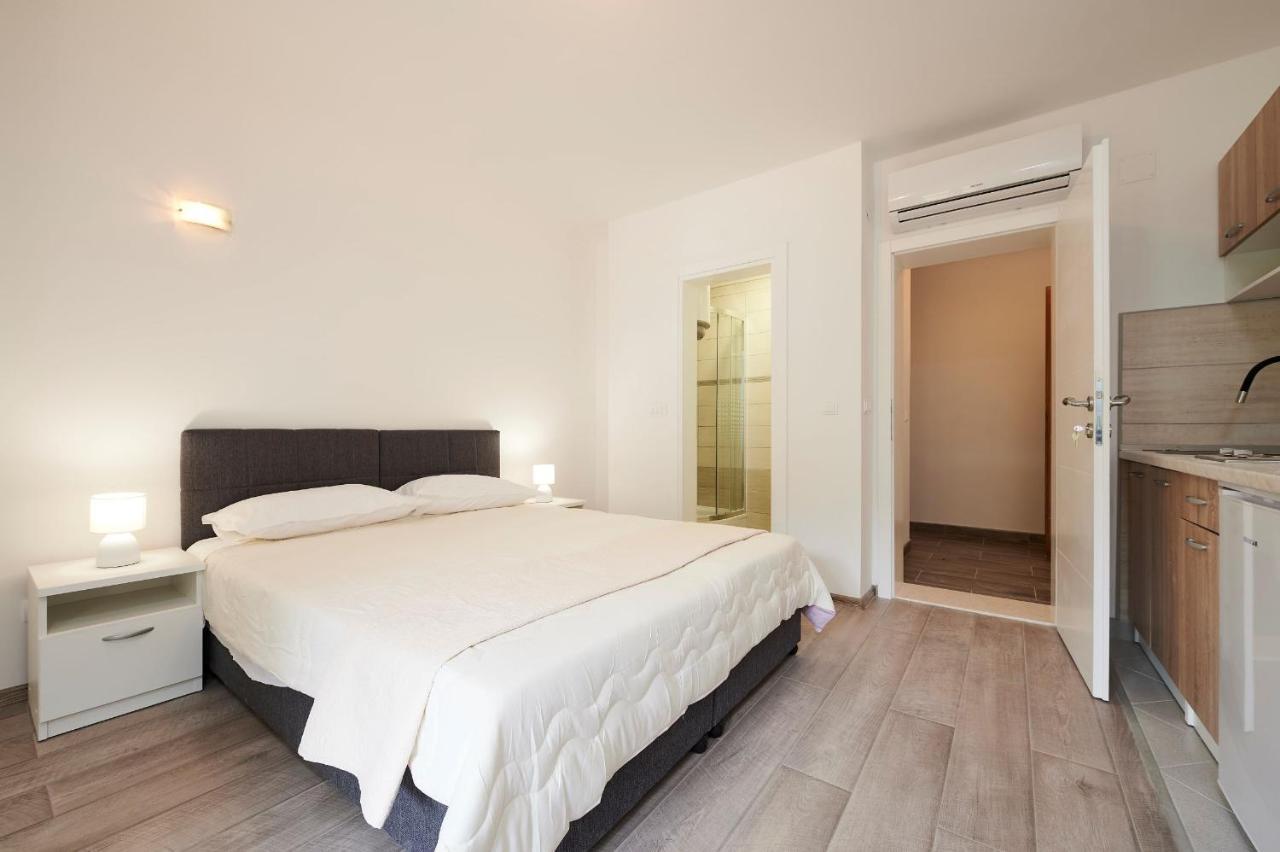Appartement Cutan à Trogir Extérieur photo