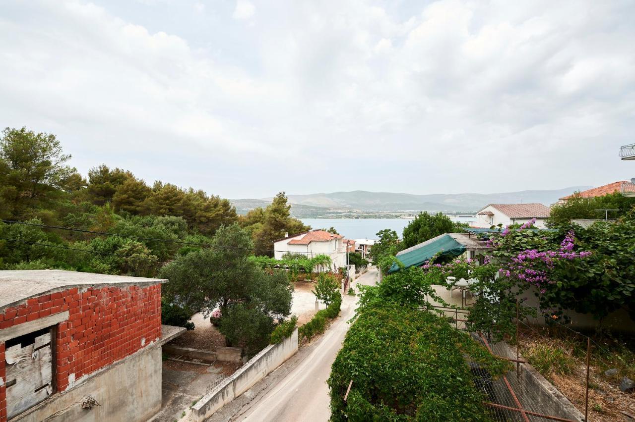 Appartement Cutan à Trogir Extérieur photo
