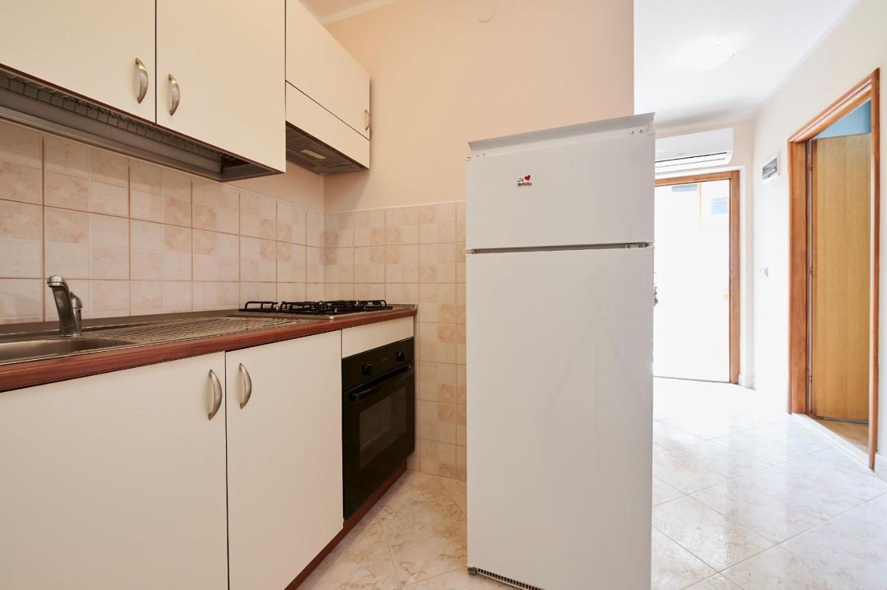 Appartement Cutan à Trogir Extérieur photo