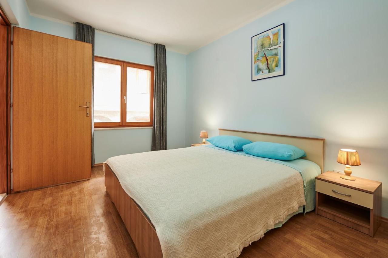 Appartement Cutan à Trogir Extérieur photo