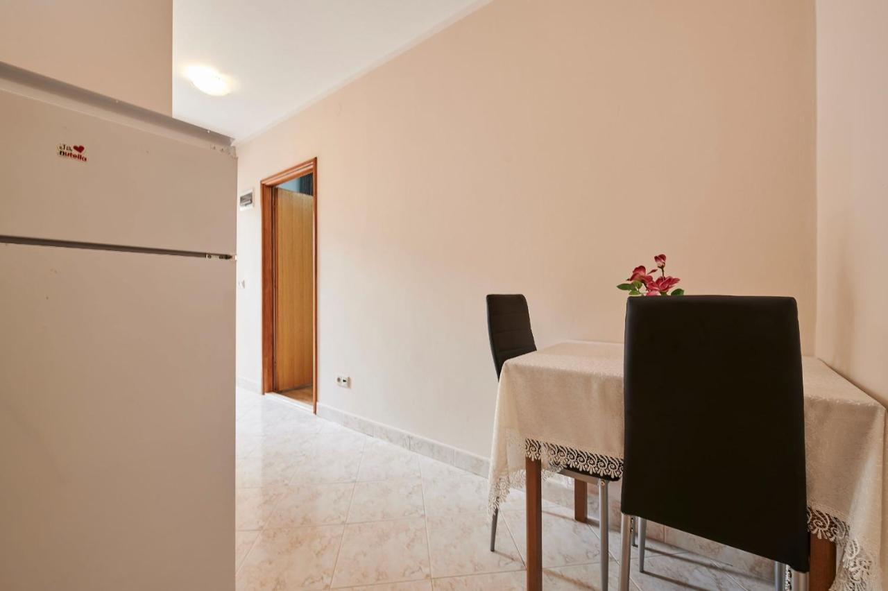 Appartement Cutan à Trogir Extérieur photo