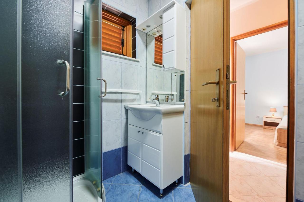 Appartement Cutan à Trogir Extérieur photo