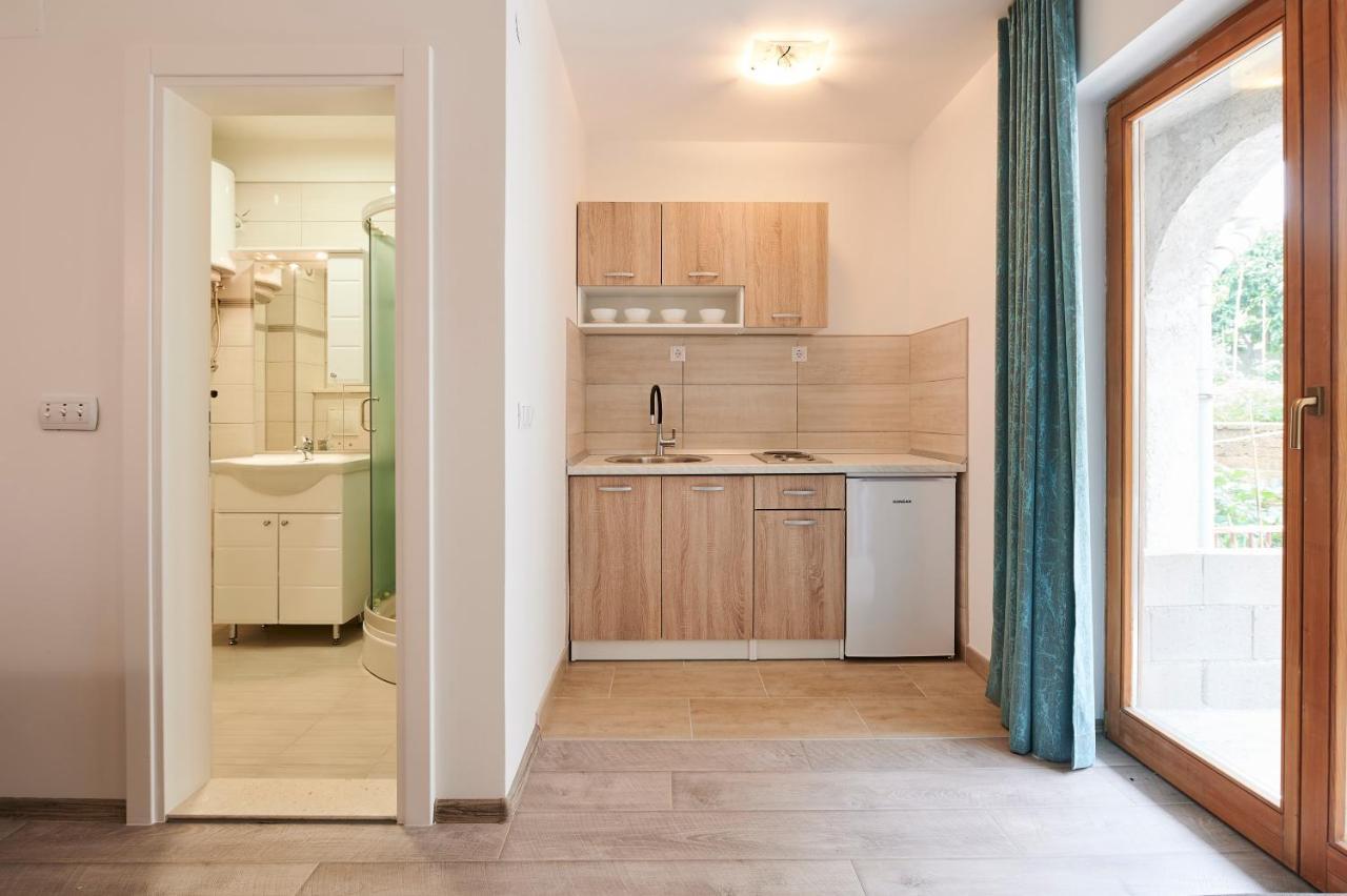 Appartement Cutan à Trogir Extérieur photo
