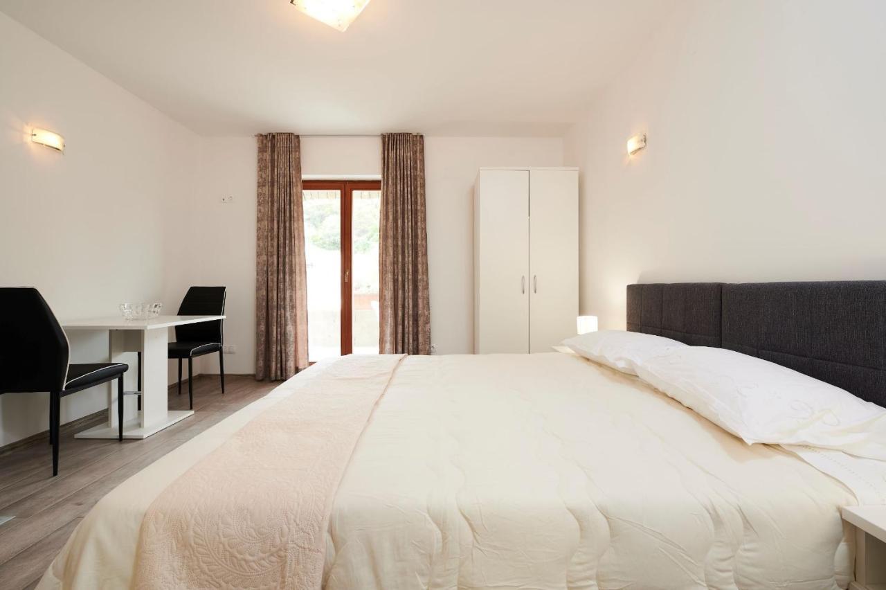 Appartement Cutan à Trogir Extérieur photo
