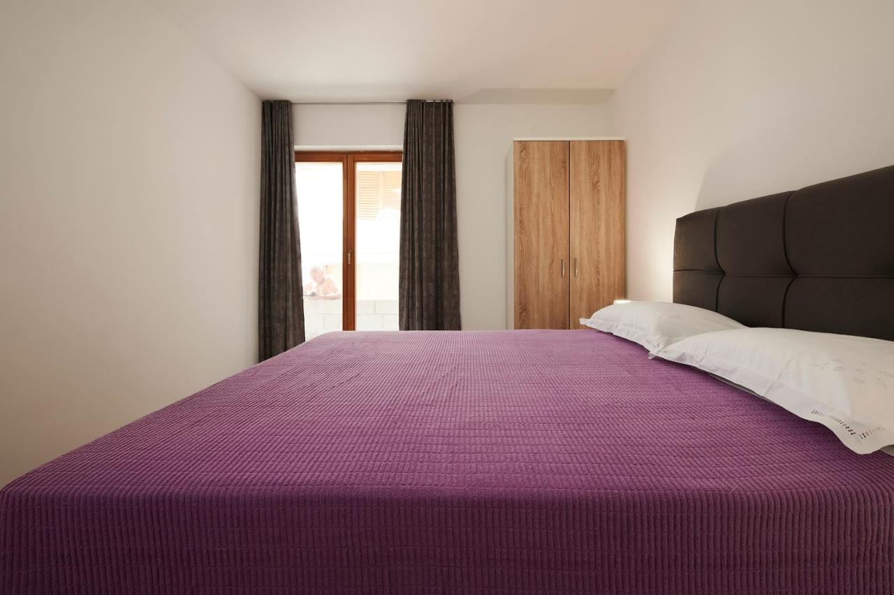 Appartement Cutan à Trogir Extérieur photo